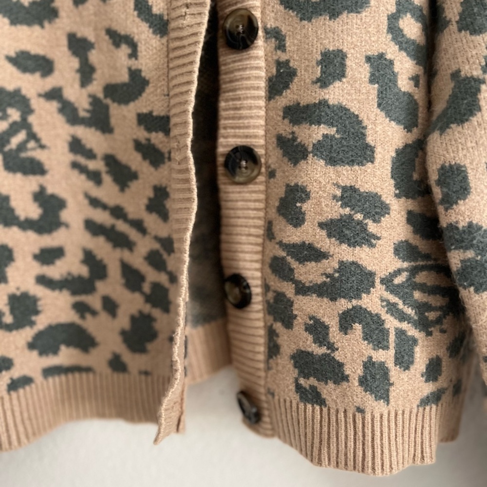Girls brown Superman button up cardigan sweater. - Picture 6 of 13